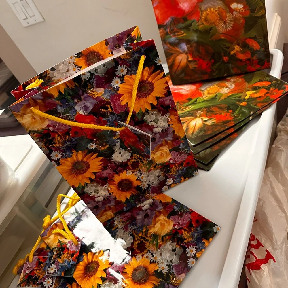 Floral Gift Bags Set